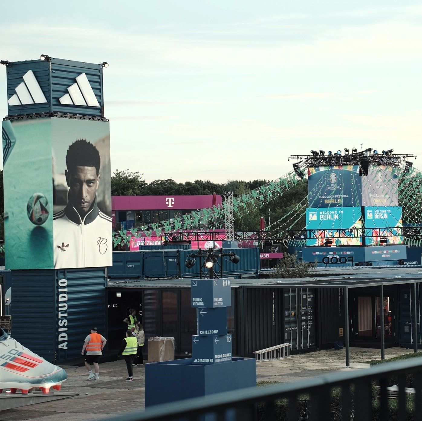 Multimedia Seecontainer