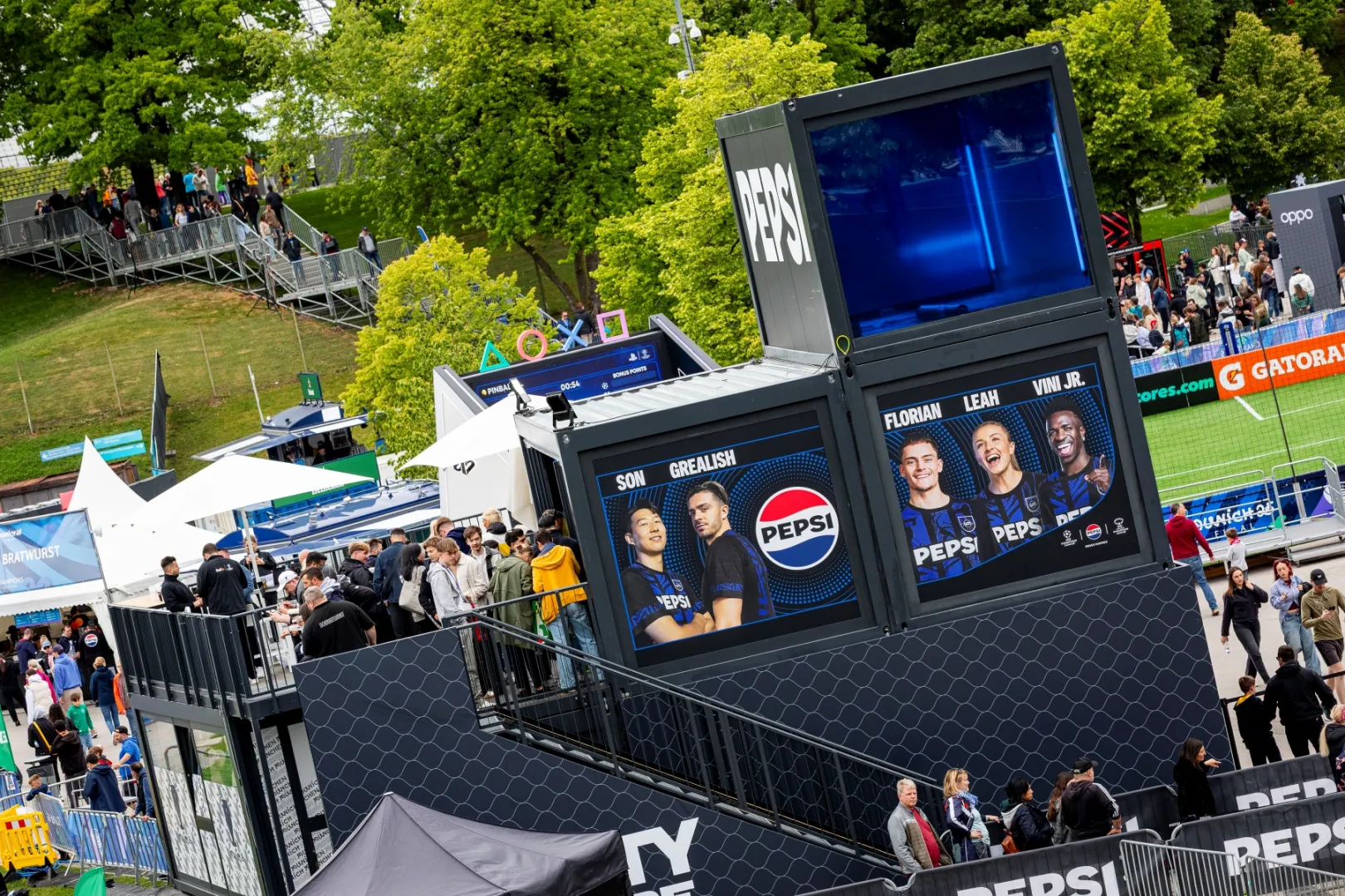 Pepsi_Eventcontainerbau_FanFestival_2.jpg