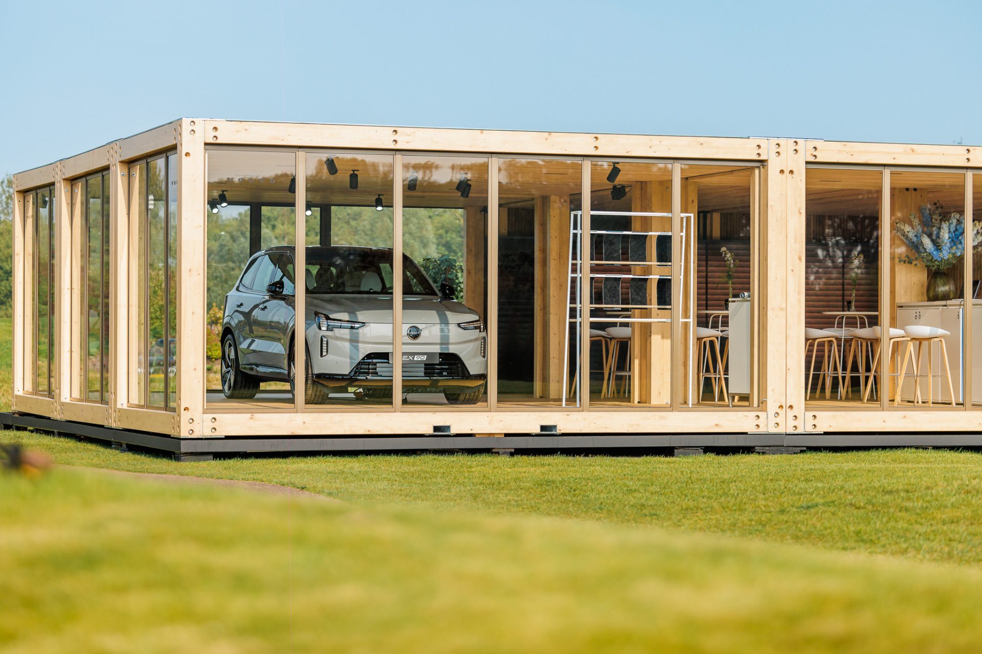 Holzmodule Woodline - PREFAB 215 - Communits-Volvo-36.jpg